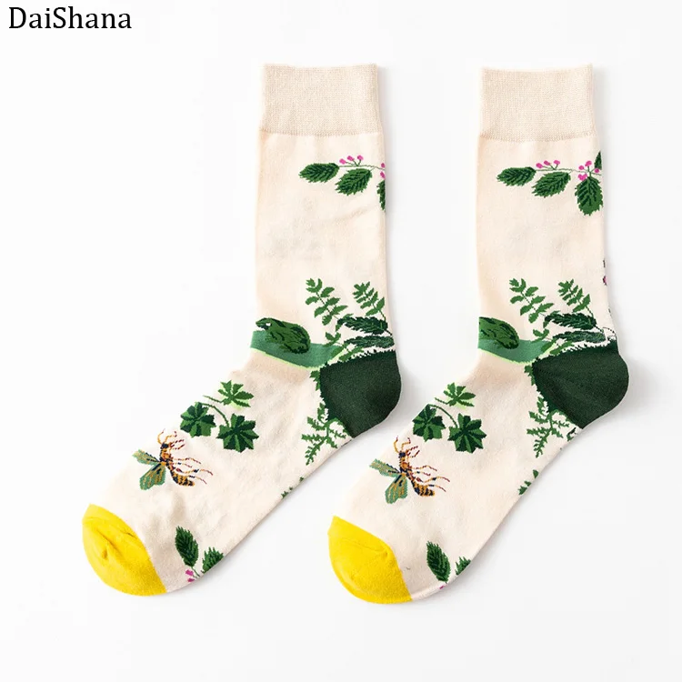 DaiShana/1 пара, Новое поступление, женские носки Harajuku, креативные хлопковые носки с принтом цветов и птиц, забавные повседневные модные носки со средним голенищем в европейском и американском стиле, красные женские носки, Mujer, носки женские