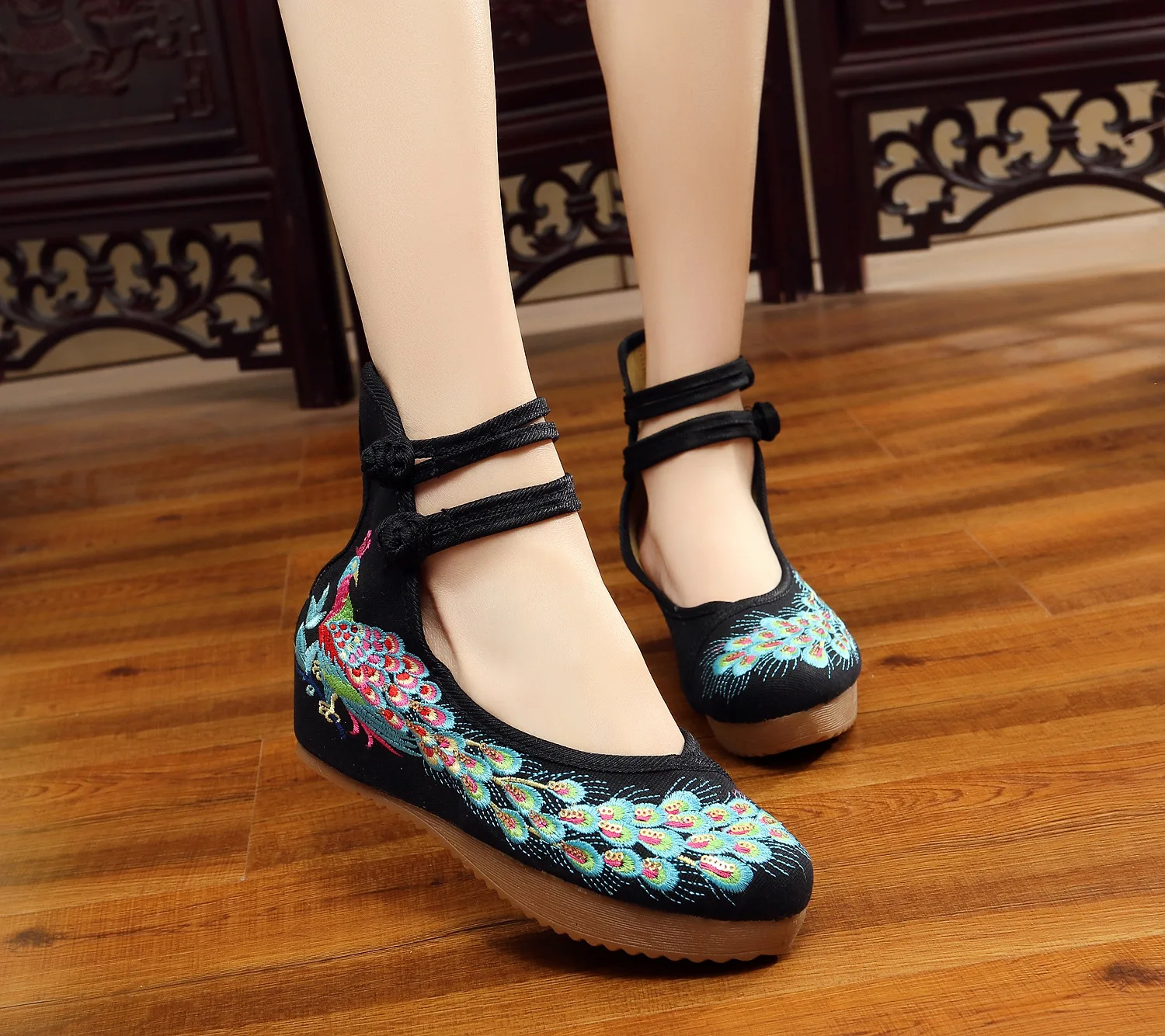 

Chinese Style Flats Ballet Embro