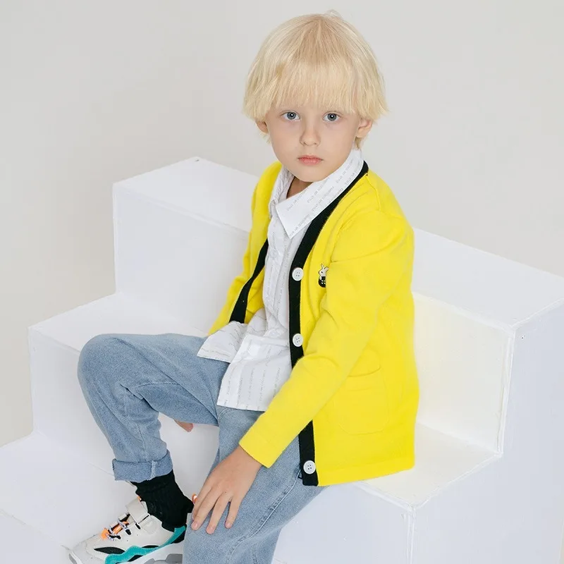 

2019 children clothing wool coat autumn and winter new boy's knit cardigan Korean version of the V-neck cartoon children jacket