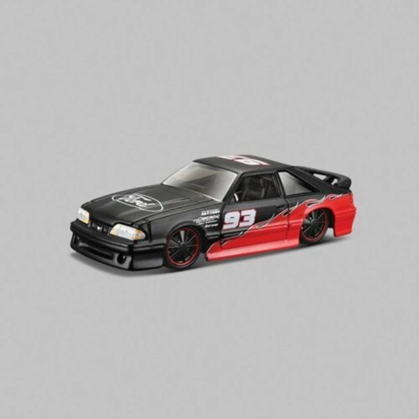 Maisto Design 164 1993 Ford Mustang SVT Cobra Contemporary Manufacture Diecast Cars, Trucks Maisto Design 164 1993 Ford Mustang SVT Cobra Contemporary Manufacture Diecast Cars, Trucks