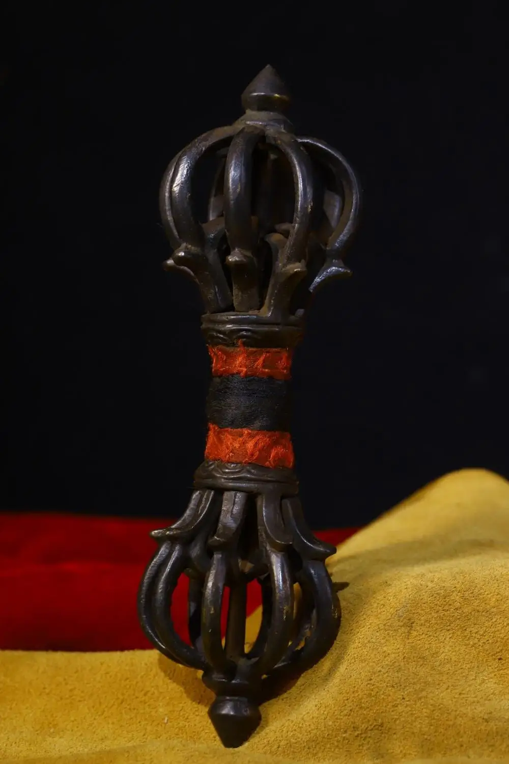 

Home Decor 6" Tibet Buddhism Temple Old Bronze Dharma Dorje Vajra Phurba Dagger Holder Ward off evil spirits