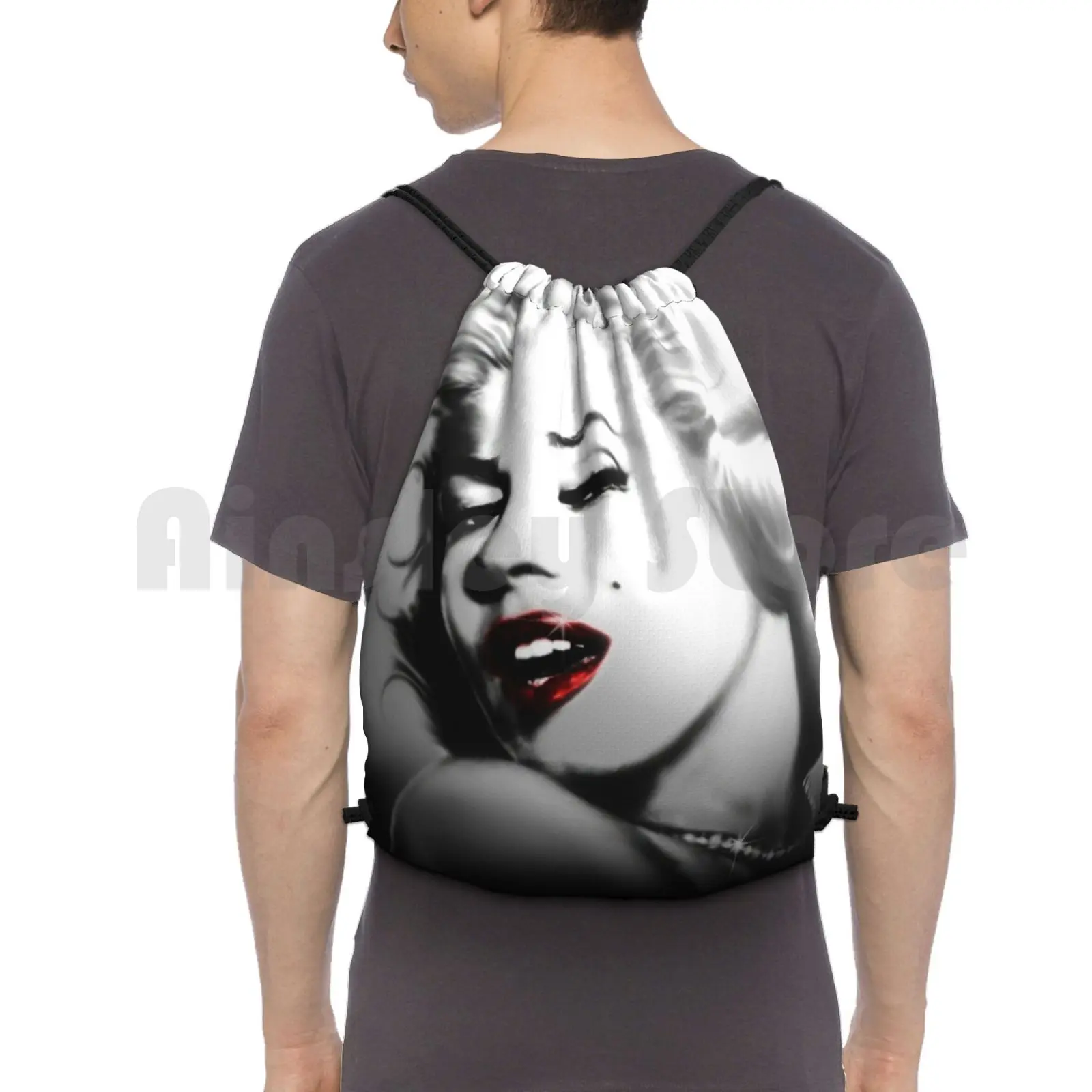 

Рюкзак Мэрилин Монро, сумка на шнурке, сумка для верховой езды, альпинизма, тренажерного зала, Мэрилин Монро, губы, красная женская сексуальная, крутая, распродажа, домашние деньги