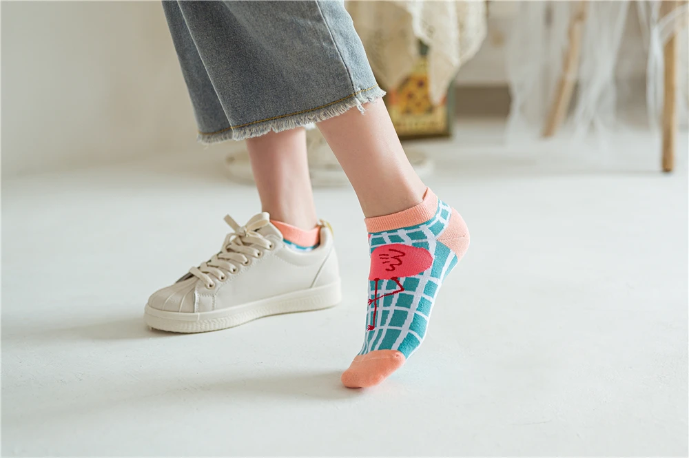 Neue kurze Söckchen mit Flamingo-Muster für Damen, bunt, Harajuku, lustig, Preppy-Stil, gestreift, Gittermuster – Detail 36
