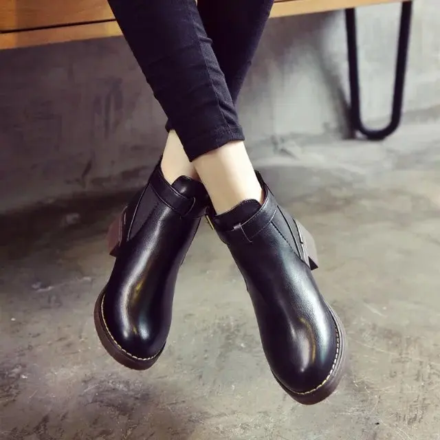 

2018 Autumn And Winter New Style Women's Boots Waterproof Platform Belt Buckle Bootie round-Toe Semi-high Heeled Martin Boots
