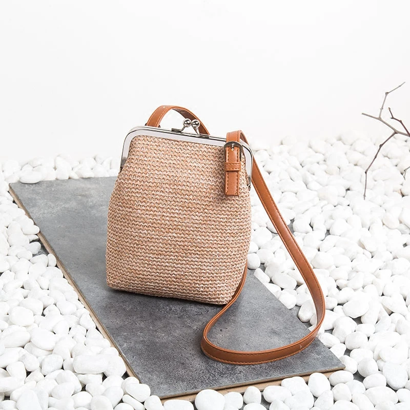 

New Summer Small Straw Braided Bag Women Straw Shell Bags Lady Beach Straw Shoulder Bag Female Rattan Retro Messenger Bags