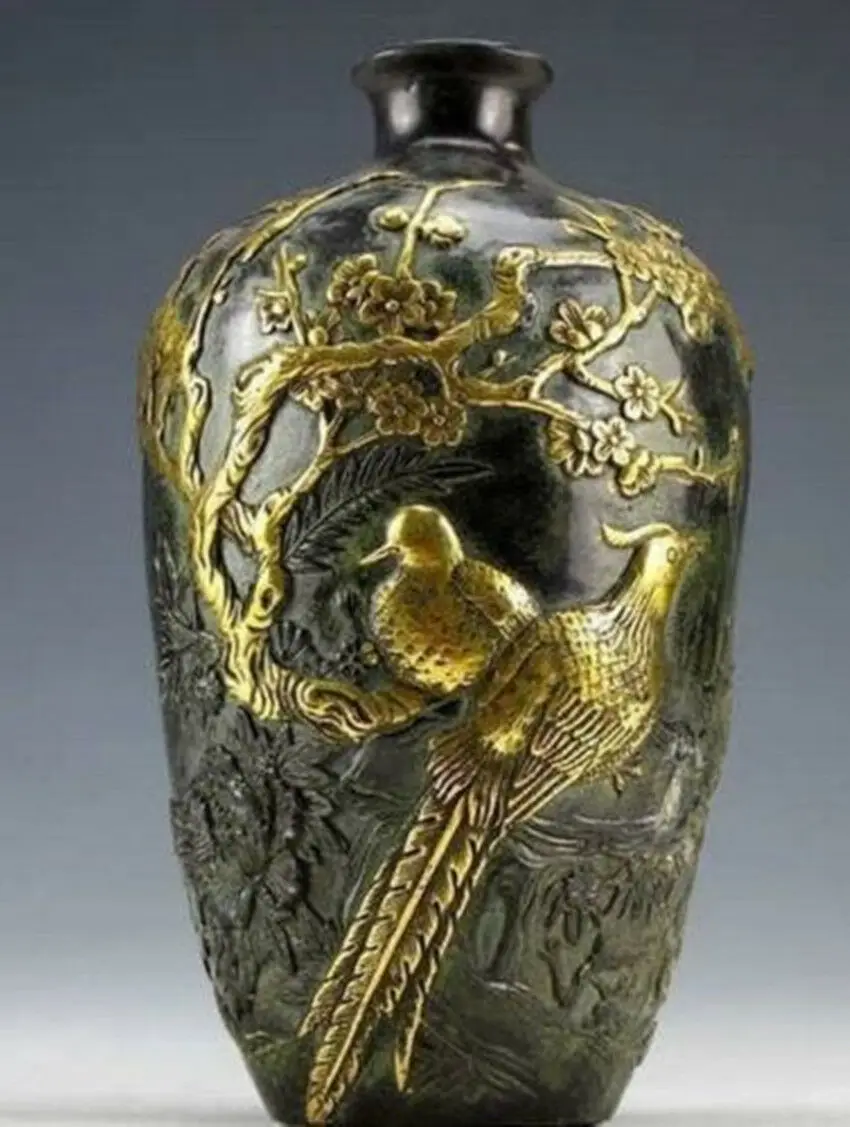 

Chinese Vintage Collection Bronze Statues Gold-plating Flower Bird Vase Pot 20cm