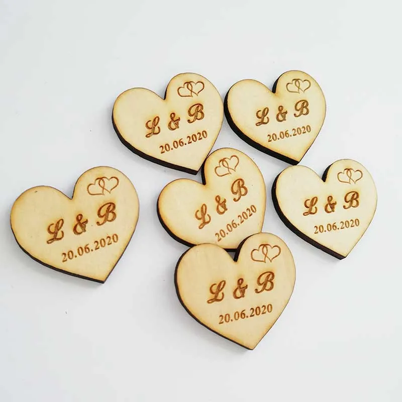 100 Pieces Personalized Engraved Wood Hangs Love Heart Centerpieces Wedding Table Decoration Favors Candy Tags