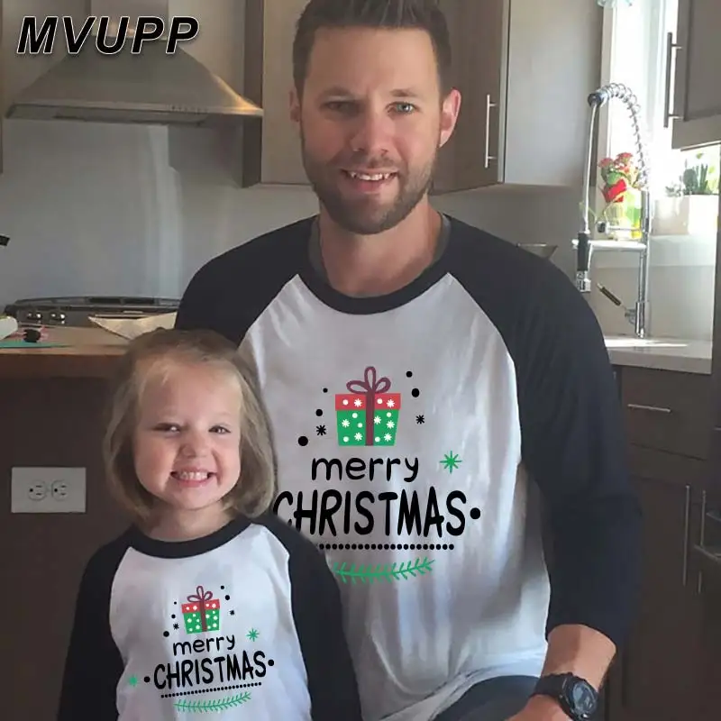 

Merry christmas family long t shirt patchwork mama daughter papa son matching clothes mum baby girls boy daddy tops fashion look