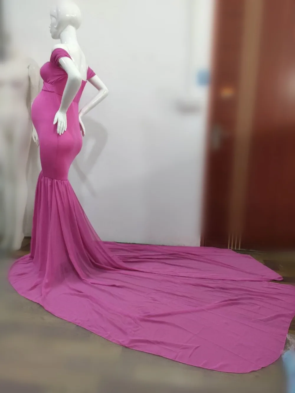 2019 Sexy Maternity Dresses Photography Props Off Shoulder Women Pregnancy Dress For Photo Shooting New Tail Maxi Maternity Gown (6)