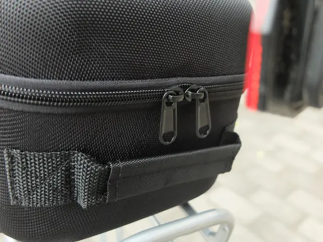 Borsa Portapacchi Per Bicicletta Impermeabile 8L - Borsa Posteriore Per Mountain Bike E City Bike - Foto 8