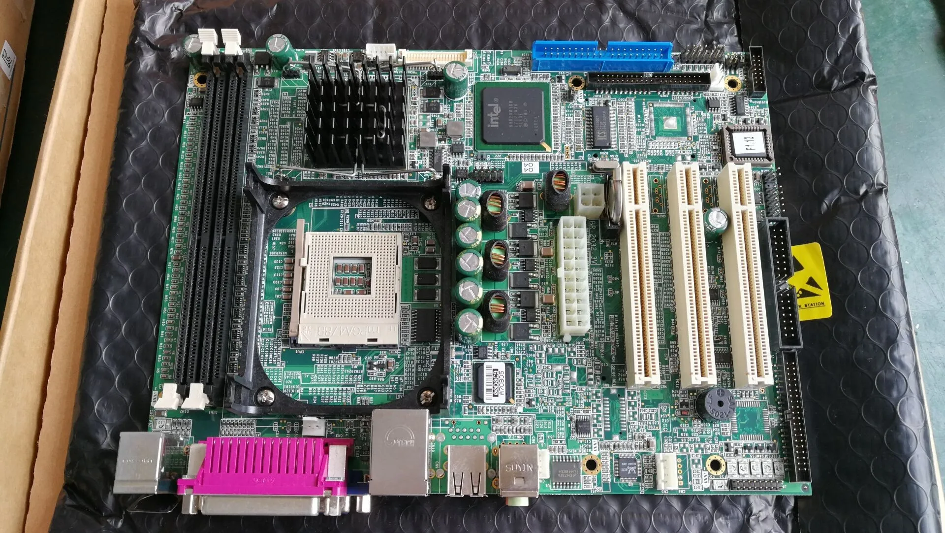 AIMB-640L2-00A2E AIMB-640L7001E-T
