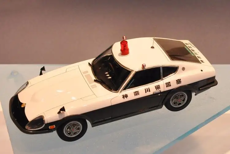 1/24 Nissan Fairlady 240ZG' патрульная машина 20250
