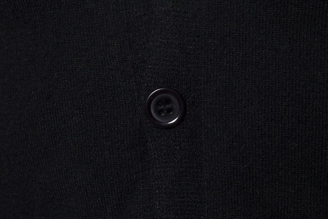 YM039 30#黑色 针织开衫 (4).JPG