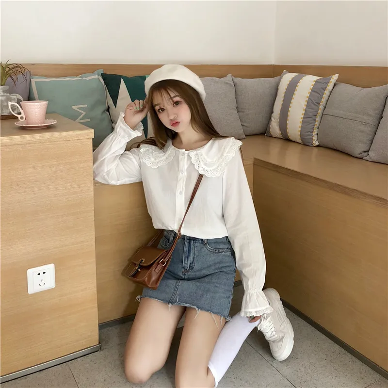 Very Cute Crochet Lace Baby Doll Blouse White Flare Sleeve Shirt Women Top Chemise Femme Chemisier Blanca Blusa Mujer Camisa