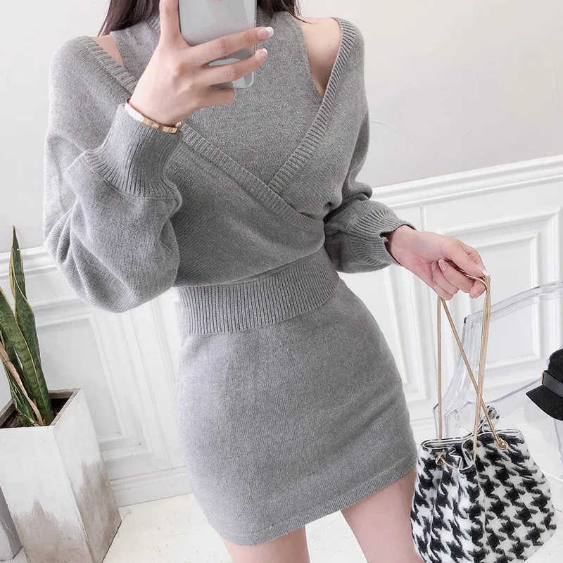 

New two-piece set 2020 autumn and winter Korean temperament slim bat sleeves hip knitted sweater dress