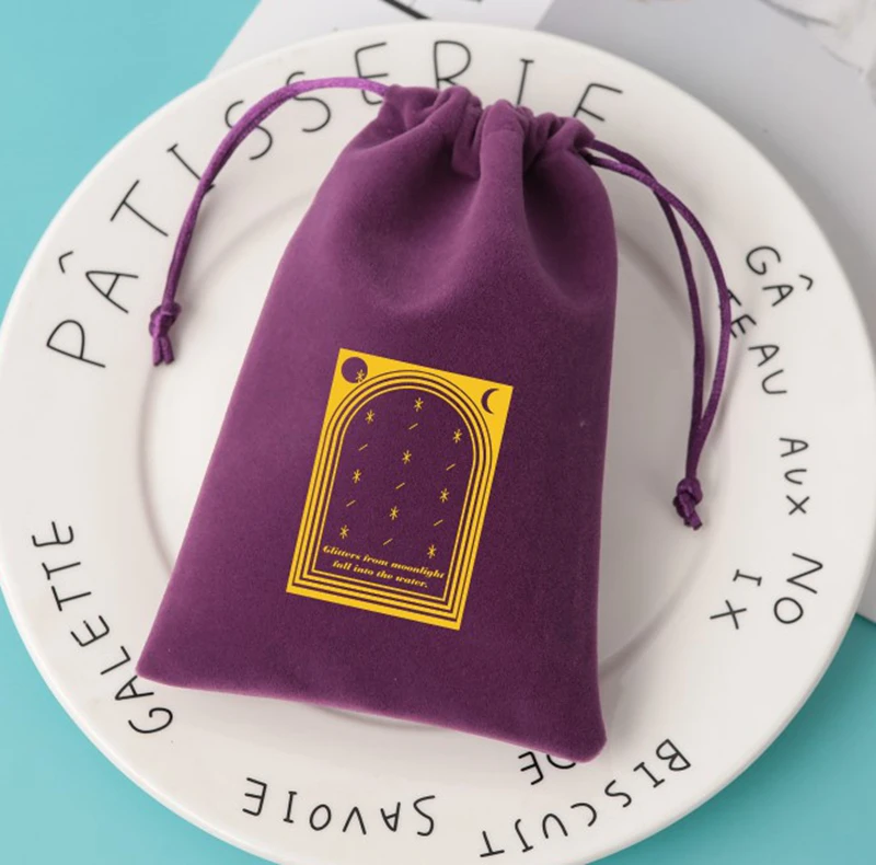 

50 шт., бархатные мешочки на шнурке