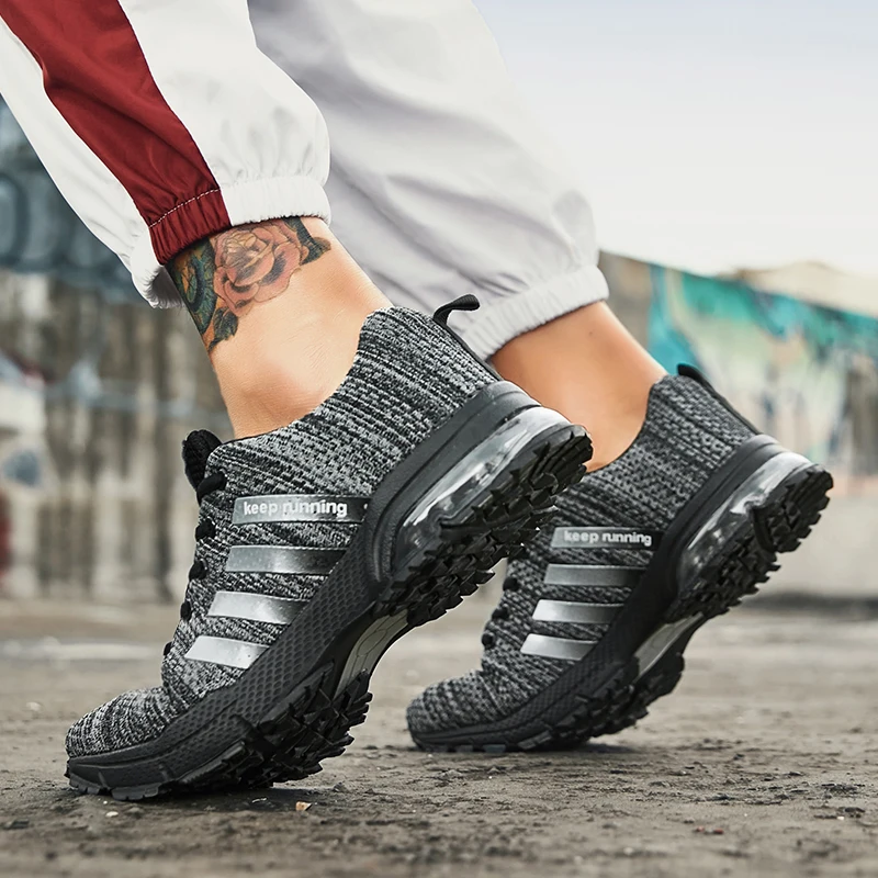 2020 New Brand Mens Running Shoes Outdoor Spring Summer Breathable Sport Sneakers for Men Training Jogging Walking Shoes Male