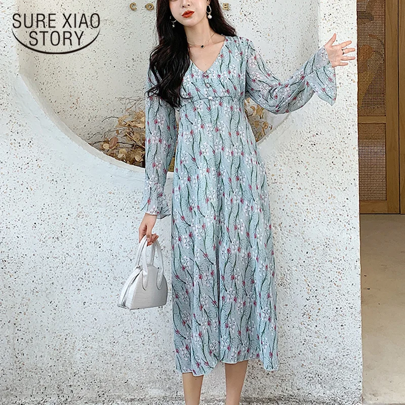 Mid-calf Chiffon Dresses Slim Floral Dress 2021 Autumn New V-collar Flare Sleeve A-line Beading Casual Lady 7147 50 | Женская одежда