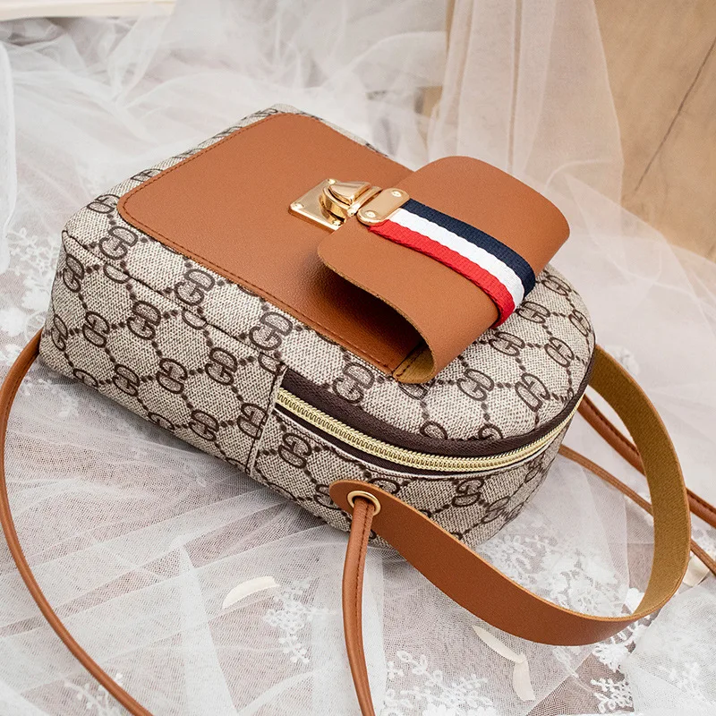 

Korean Version of the Cover Type Students Travel Change Backpack 2019 New Products Lock Bag Mobile Phone Bag