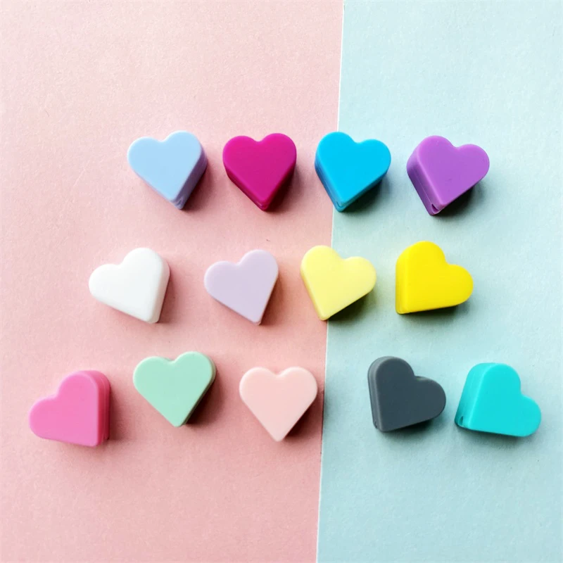 30pcs 실리콘 하트 모양의 구슬 식품 등급  씹을 수있는 치아 발달 구슬 간호 목걸이 DIY 쥬얼리 액세서리 만들기