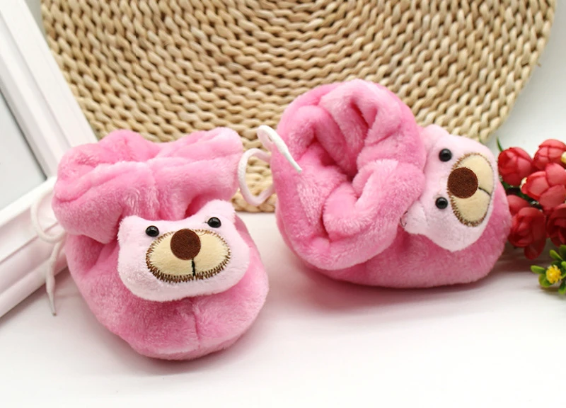 pink 0-6 месяцев мультфильм зимние теплые пинетки для девочек Мальчик Мягкая подошва Сапоги волосы мяч повязки новорожденных зимние ботинки для малышей пинетки - Цвет: pink
