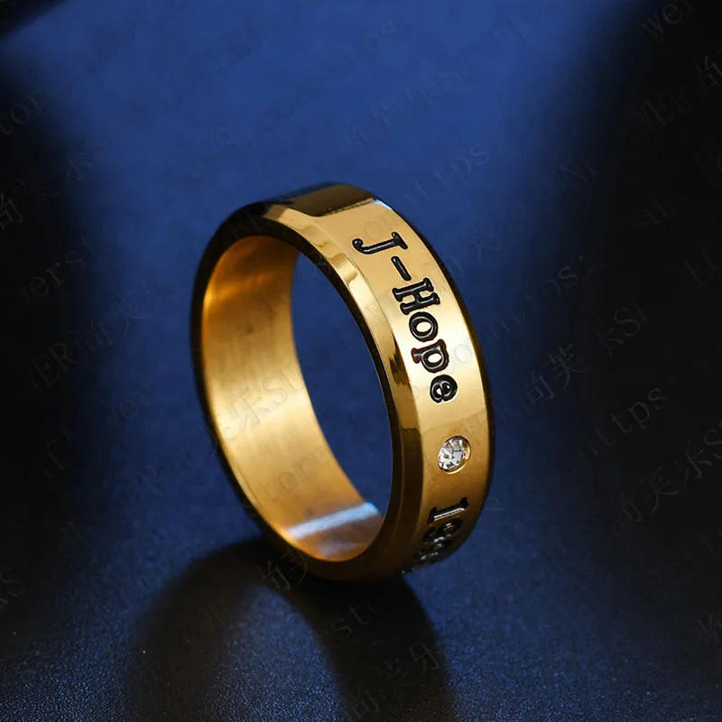 1 шт. Kpop bangtan кольца для мальчиков три цвета имя члена кольцо черное золото серебро Глянцевые Кольца K-pop Bangtan Канцелярия для мальчиков Набор - Цвет: J-hope Gold