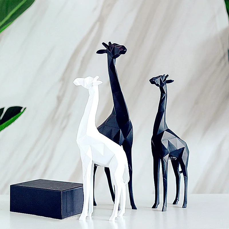

Animals Simulation White Origami Giraffe Statue Craftwork Show Window Decoration Gift Purely Manual European Style