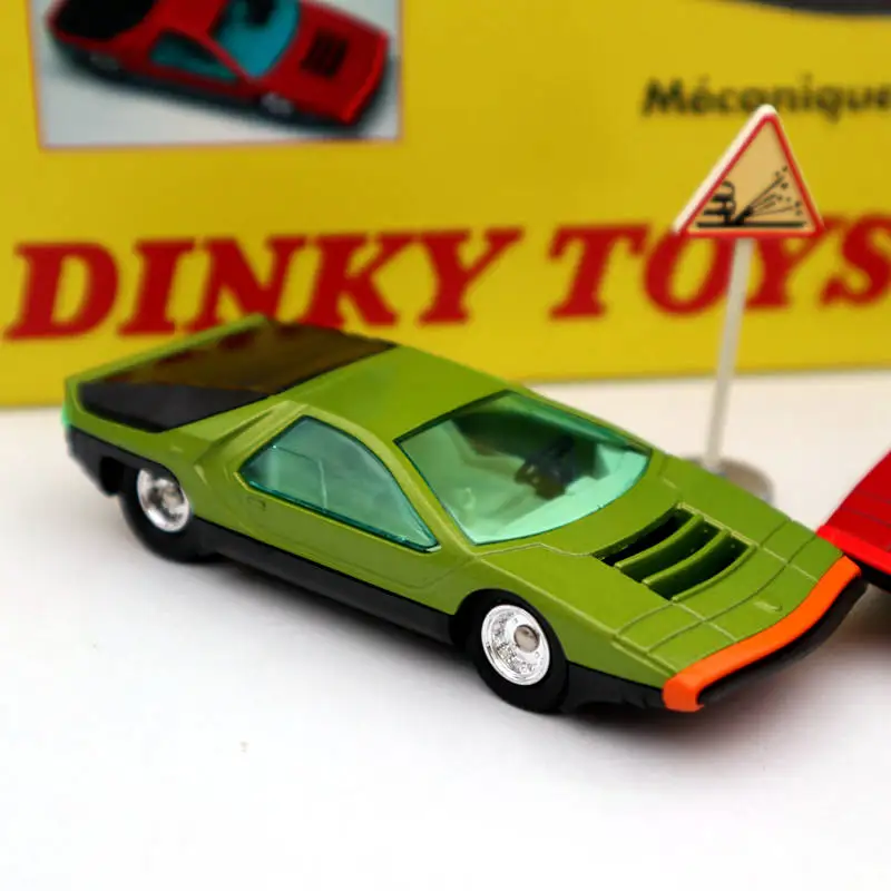 Набор игрушек Атлас Динки 1426 1426P карабин Bertone mechanique Alfa Romeo литой
