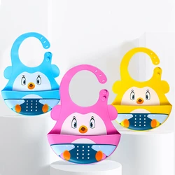 Bavoirs en Silicone souple pour bébé, impression de dessin animé, imperméable, comestible, bouton ajustable, articles d'alimentation pour enfants, nouvelle collection 2022 
