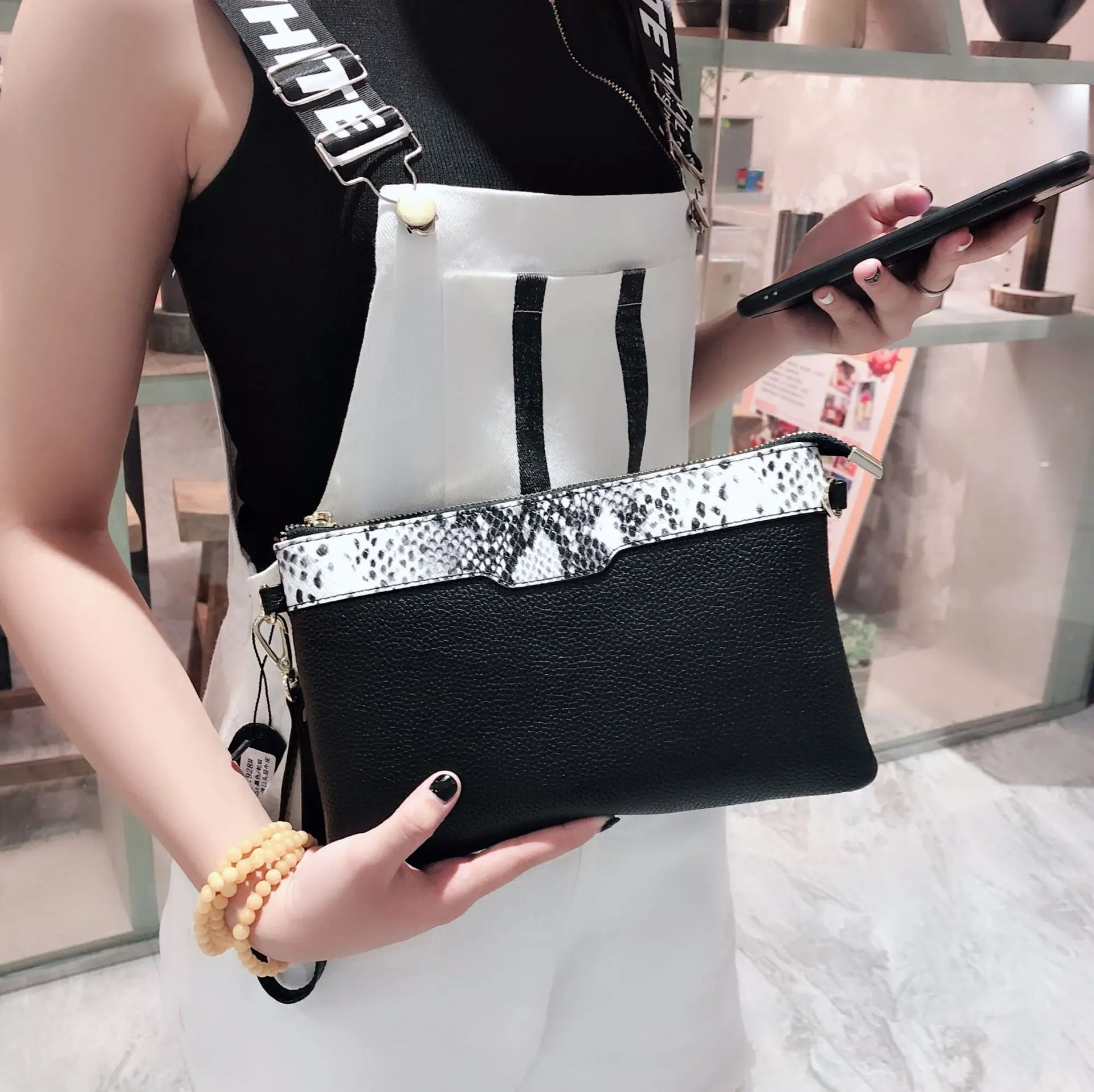 

Women's Oblique Bag 2019 Summer New Style Full-grain Leather Casual Versitile Fashion Shoulder Oblique Clutch Fashion