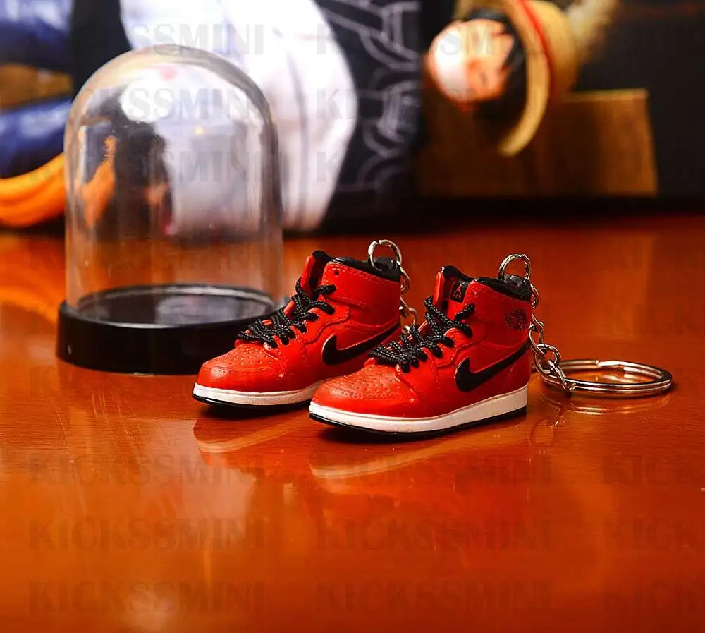 Дропшиппинг тапки обуви брелок 1 3D мини-кроссовки Bred beanned Спортивная обувь Кроссовки брелки - Цвет: a pair w metal  ring