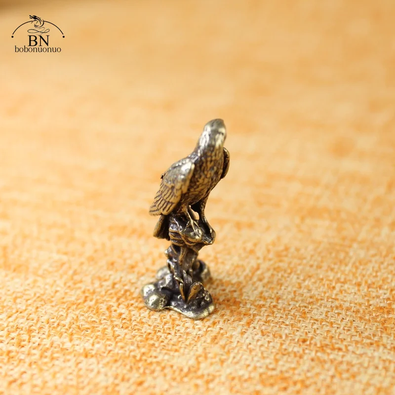 純銅製のミニ置物,鳥とワシの形をした手作りの装飾アクセサリー