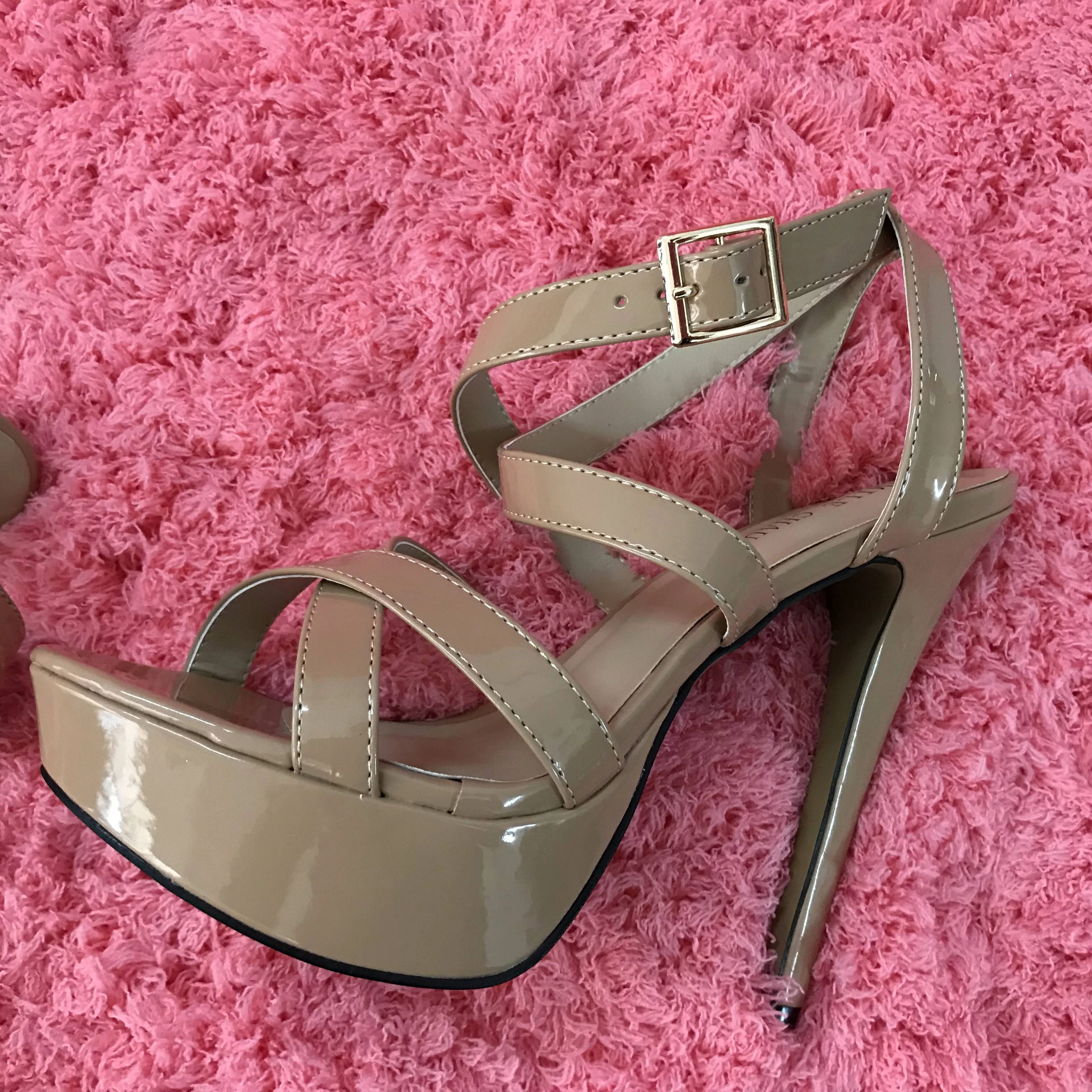 camel patent heels