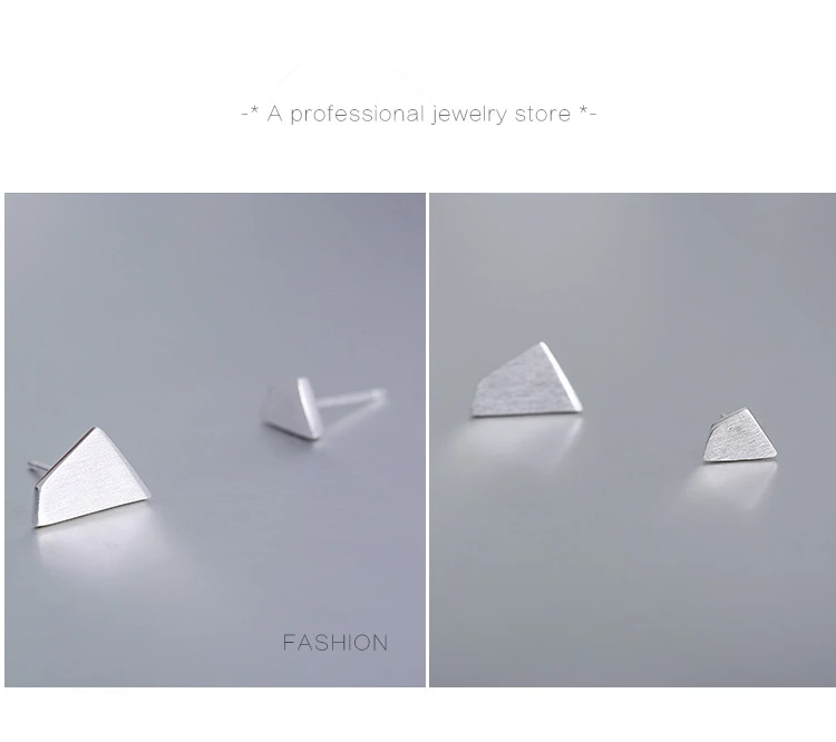 3597158880_823318017