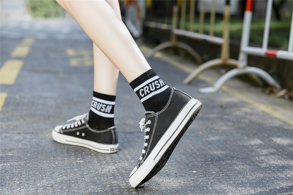 2 Paare/los CRUSH Buchstaben Zwei Streifen Lustige Cartoon Baumwollsocken für Straße Hip Hop Skateboard Sport – Detail 6