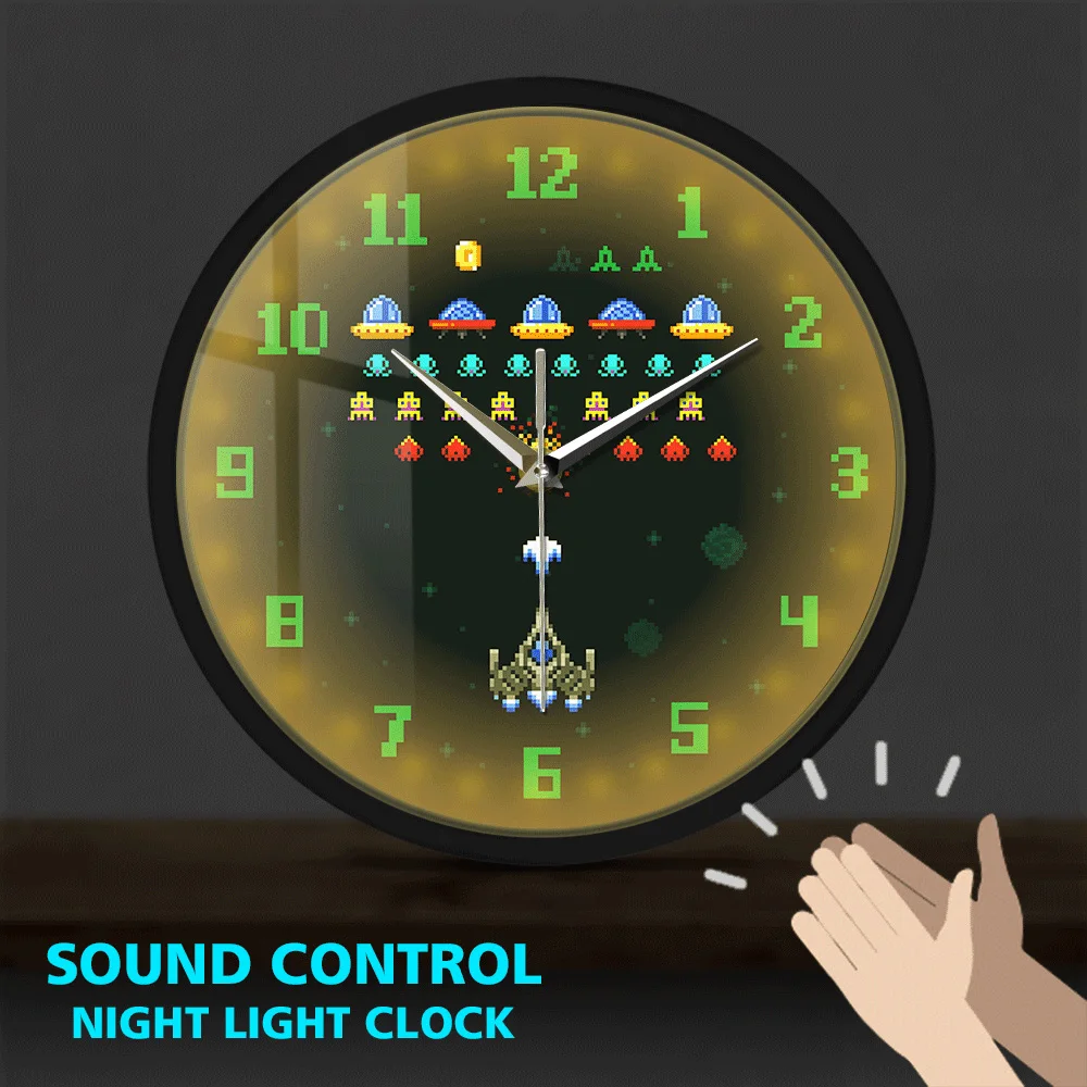 Retro Video Game Space Alien Invader Pixel Spaceship Metal Frame Wall Decor Sound Control LED Clock Arcade Watch | Дом и сад