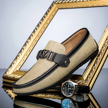 

2020 Original Driving Moccasins For Men Handmade Casual Shoes Man Dark Brown Men Slip On Shoes Large Size Loafers Shoes Mens