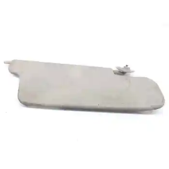 

8946 LENS HOOD LEFT PEUGEOT 205 SALOON