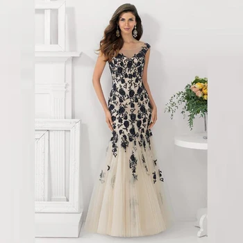 

Hot Sale Elegant Mermaid Nude Cap Sleeve Boat Neck Mother of the Bride Dresses With Black Appliqued Wedding Guest Gowns 2020