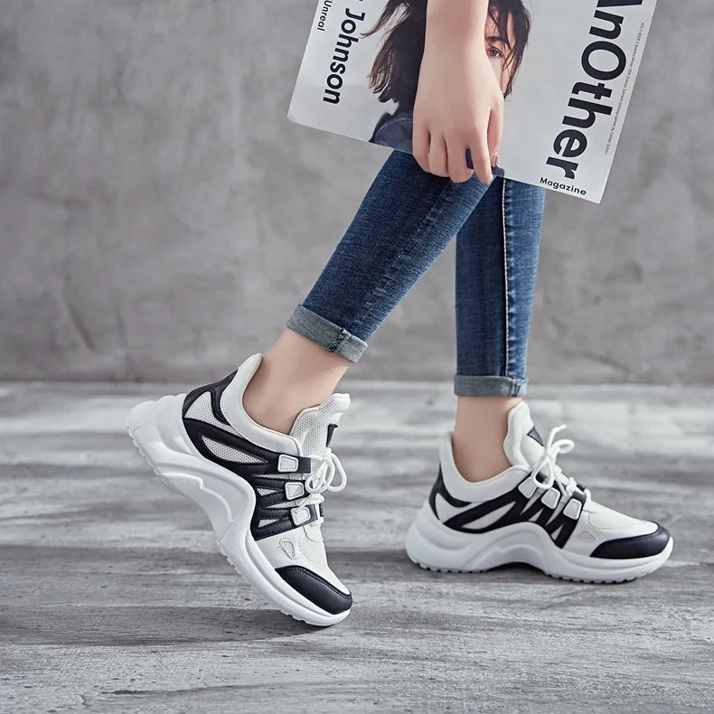 

New Women Fashion Winter Shoes Female Korean Wild Sneakers Breathable Women Lace-up Mesh Sports Shoes Ladies Casual Shoes