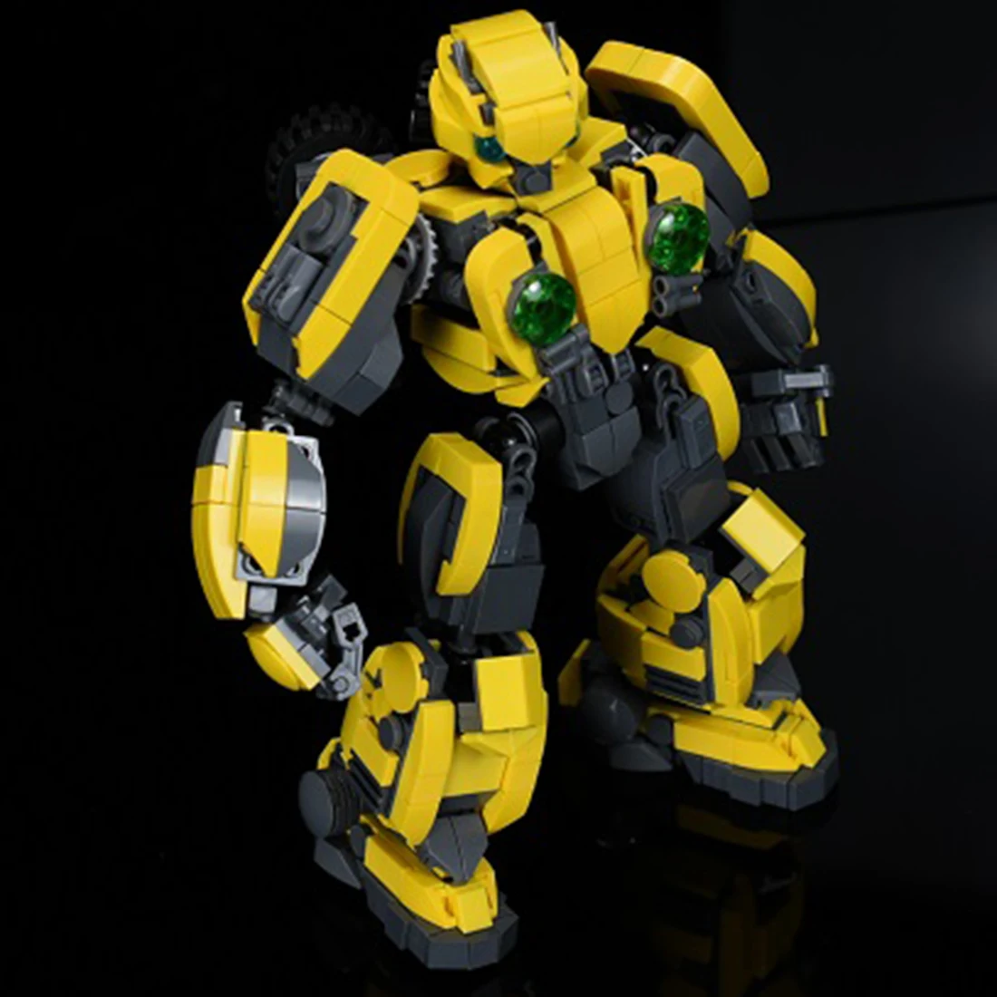

786Pcs MOC Car Deformed Robot Model Small Particle Building Blocks Educational Toy Set- Yellow