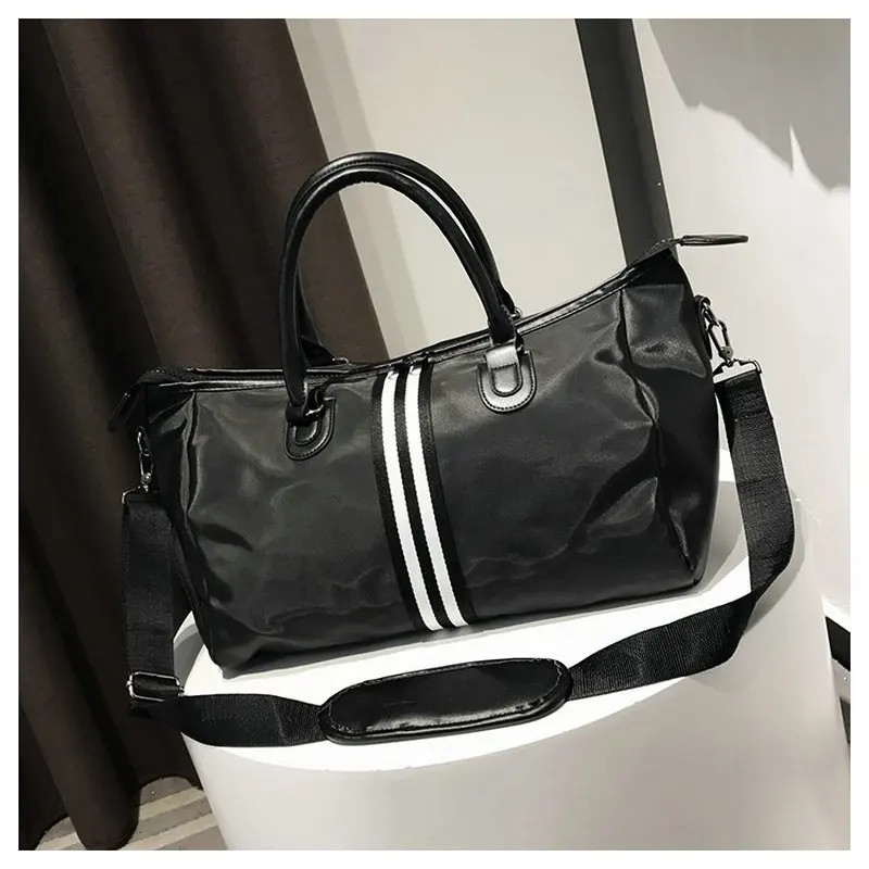 

2019 new men shoulder travel bag Women simple oxford tourism handbag black stripe crossbody packets Independent shoe position