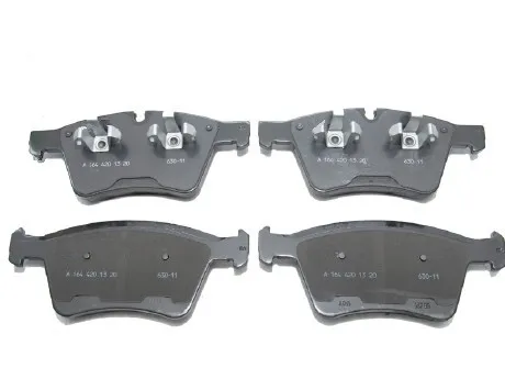 Ml300 ml320 ml350 ml500 w164 керамики тормозных колодок - Цвет: ml400 w164 front