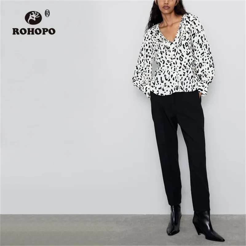 

ROHOPO Ruffled V Collar Animal Printed Long Sleeve White Blouse Buttons Fly Soft Slim Flared Ladies Top Shirt #9282
