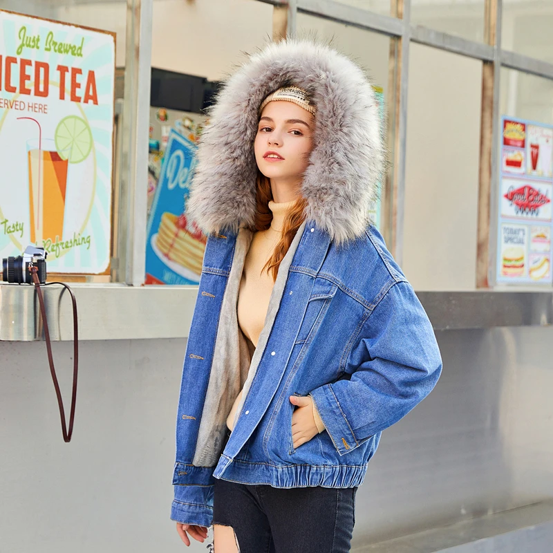 Najtaniej Moda europa Style czarna kurtka dżinsowa kobiet zima zagęścić aksamitna odzież wierzchnia futro kołnierz dżinsy Bomber Femme szary różowy biały płaszcz