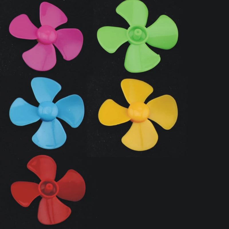 

Пропеллер пластиковый с 4 лопастями, 2 х57 мм, 10/100 шт.