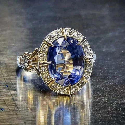 Ethnic Pattern Blue Oval Stone Eight Claw Ring For Women Paved Stones Around Elegant Anniversary Jewelry Vintage Party