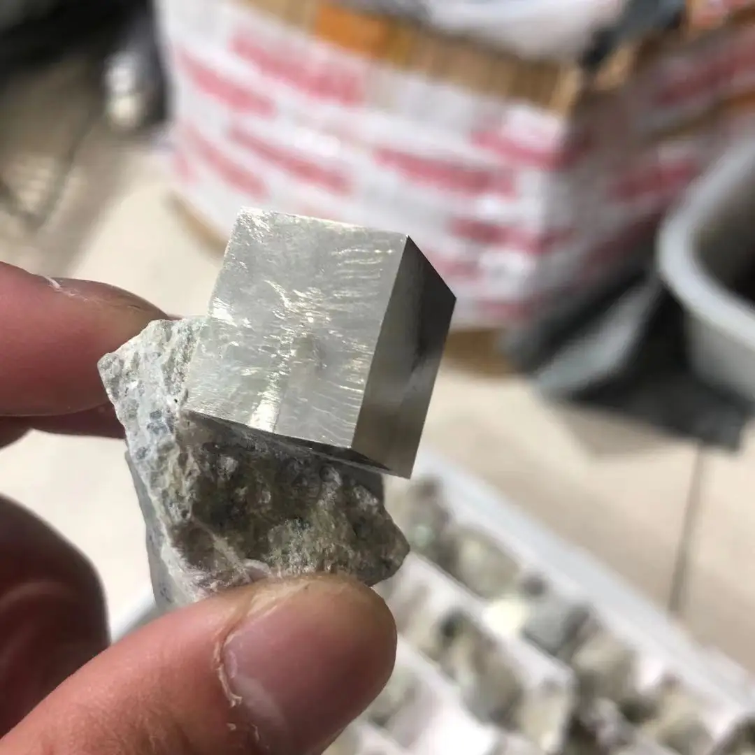 Natural pyrite ore mineral crystal stone mineral iron square quartz teaching specimen gem jewelry pyrite DIY jewelry 6