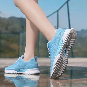 

Sneakers Women Sport Shoes Lace-Up Flat Sneakers Non-slip Running Shoes Male Mesh Breathable Sports Casual Shoes for Couples Men