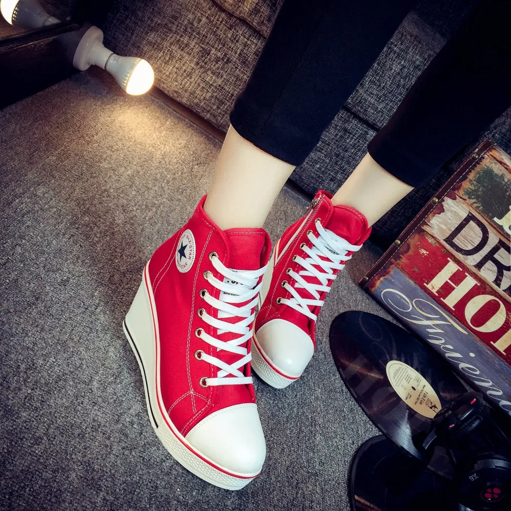 2492125648_1608959365